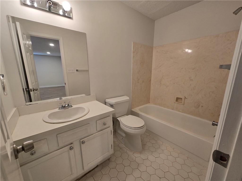 1750 Clairmont Road, Unit 4 Decatur, GA 30033 - Photo 23 of 53