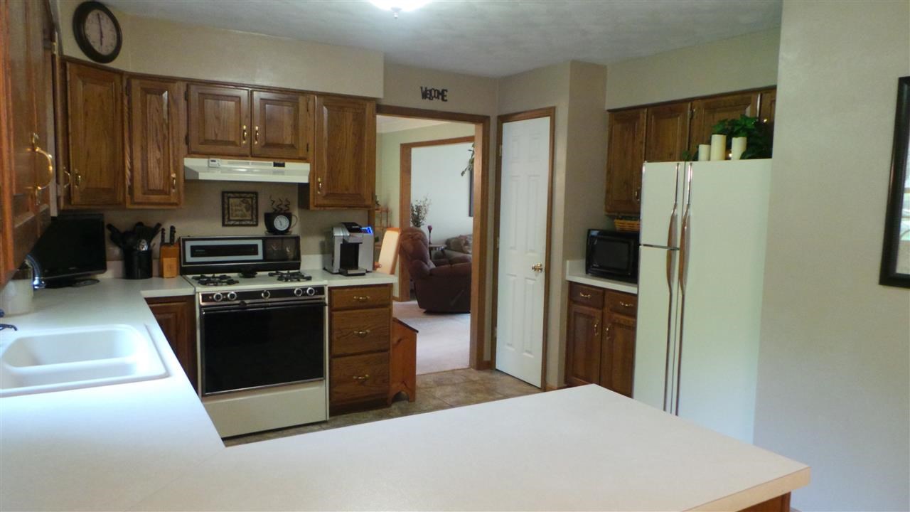 58240 Beehler Road Osceola, IN 46561 - Photo 5 of 21 Gallery Image 5