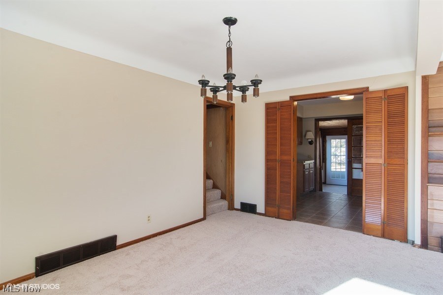 8121 Brentwood Road Mentor, OH 44060 - Photo 6 of 25