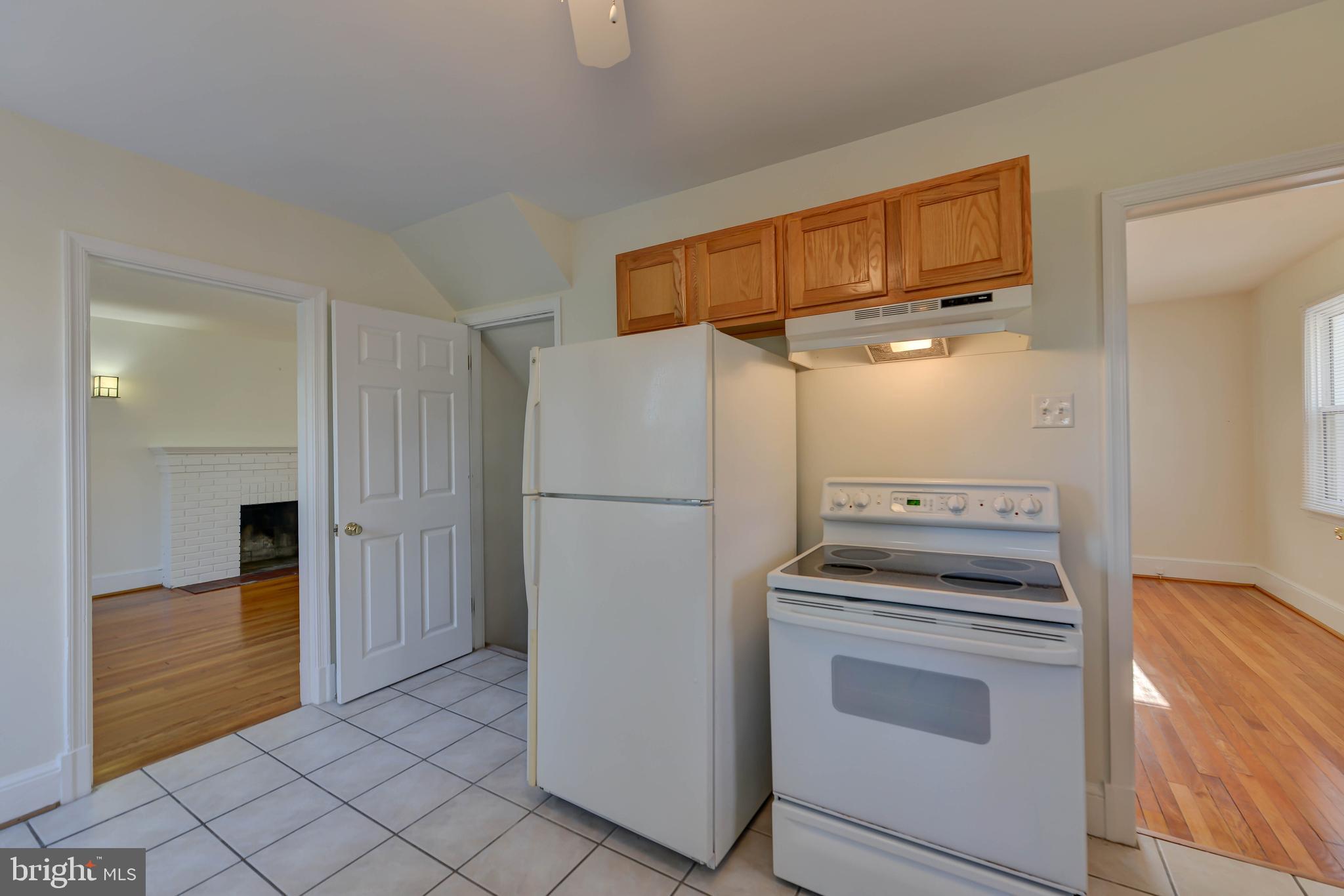 8511 Cedar Street Silver Spring, MD 20910 - Photo 14 of 54 Gallery Image 14