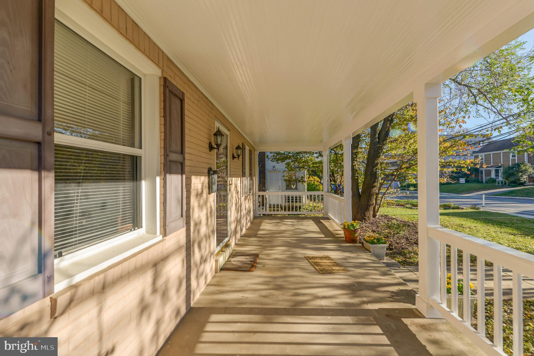 8511 Cedar Street Silver Spring, MD 20910 - Photo 4 of 54 Gallery Image 4