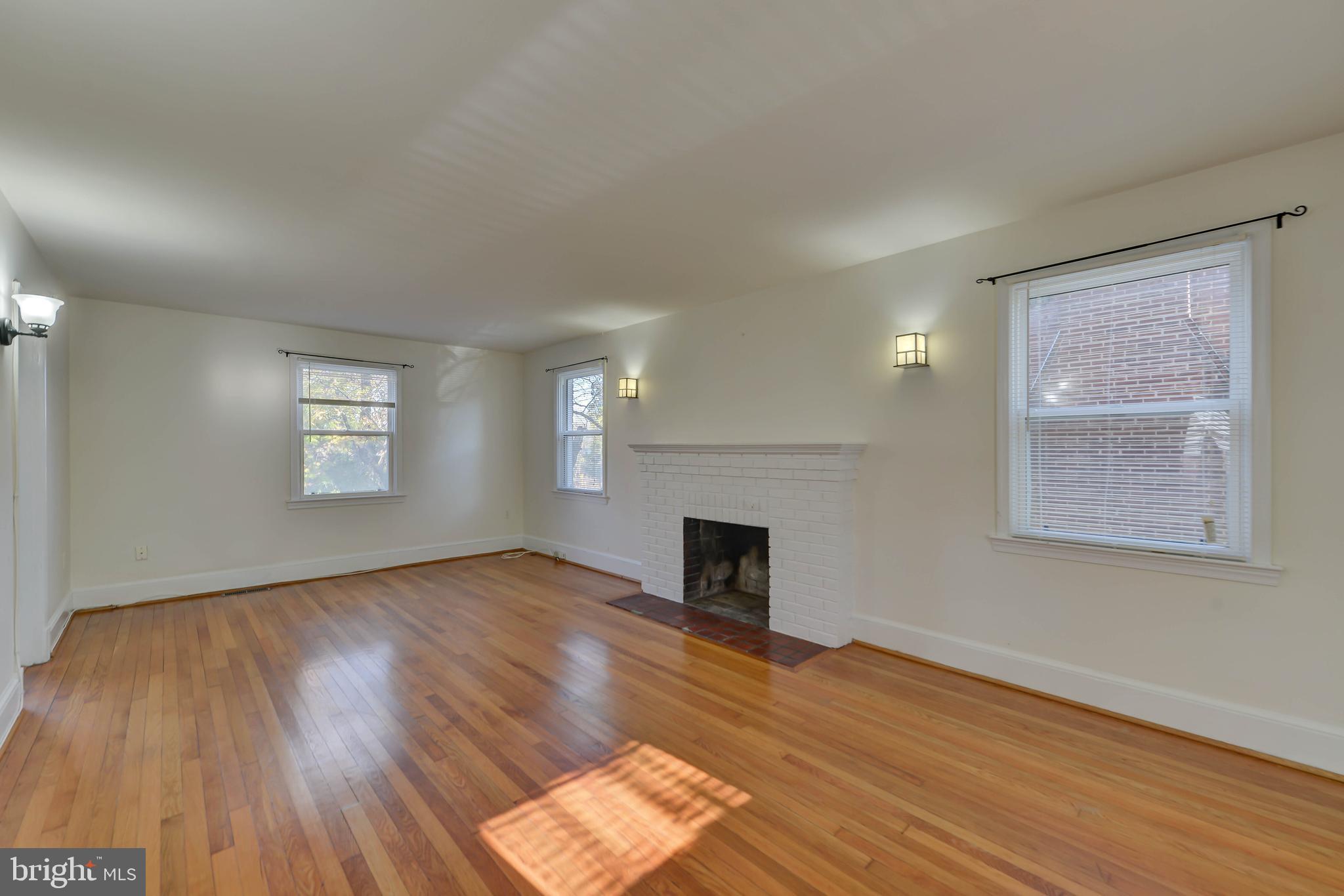 8511 Cedar Street Silver Spring, MD 20910 - Photo 7 of 54 Gallery Image 7