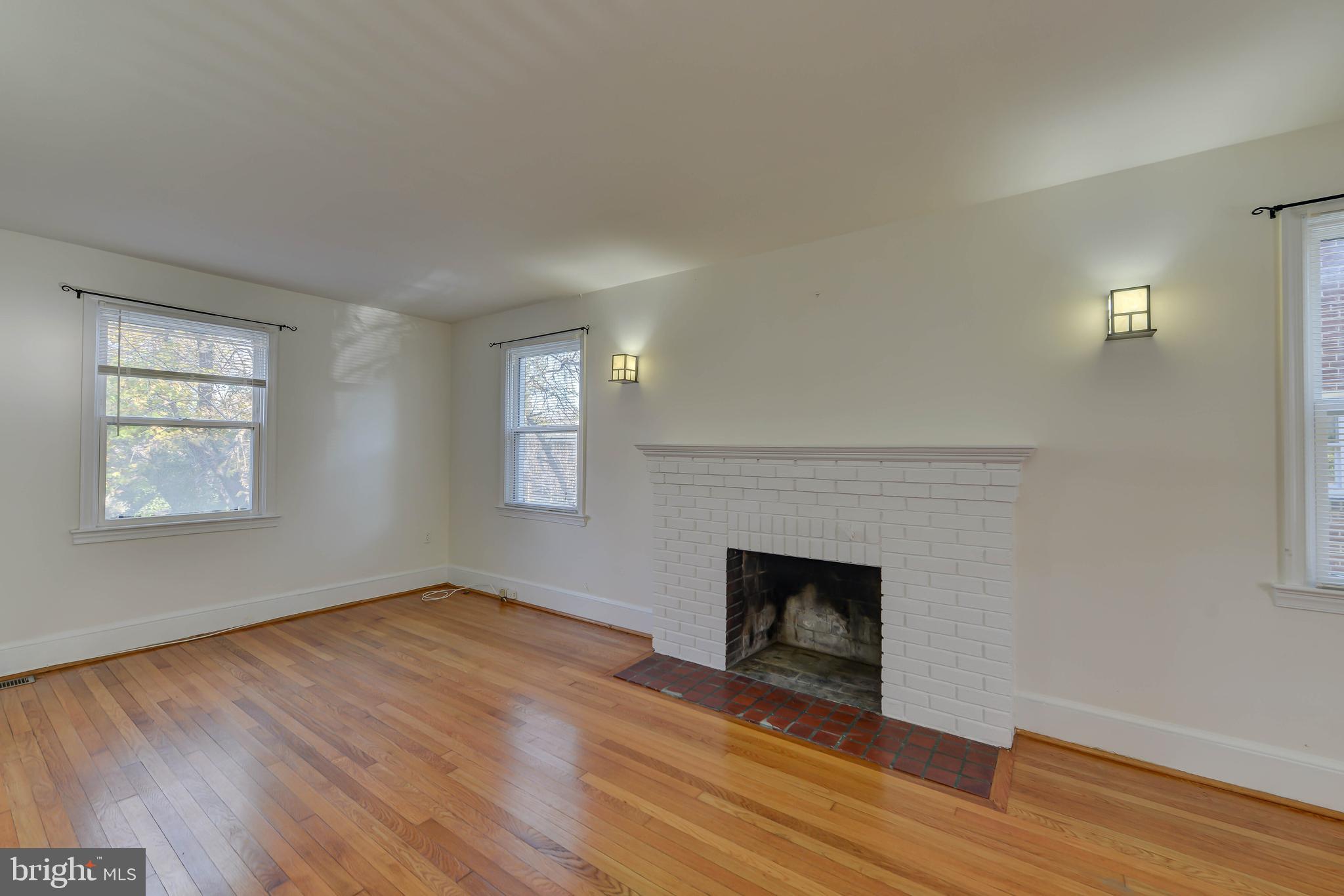 8511 Cedar Street Silver Spring, MD 20910 - Photo 9 of 54 Gallery Image 9