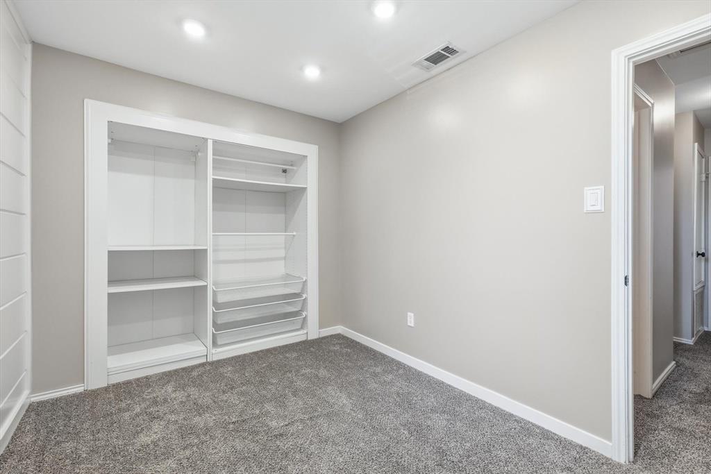 2917 Roxboro Road Euless, TX 76039 - Photo 21 of 24 Bedroom 2 Upstairs