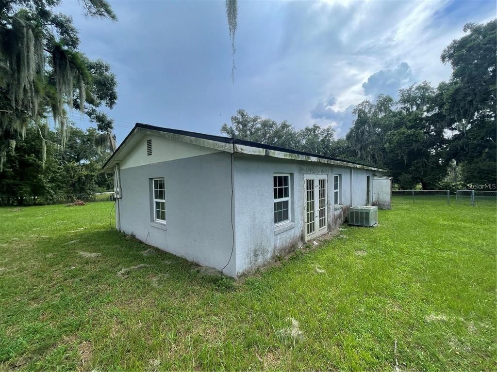 9707 Lithia Pinecrest Road Lithia, FL 33547 - Photo 12 of 18 Gallery Image 12
