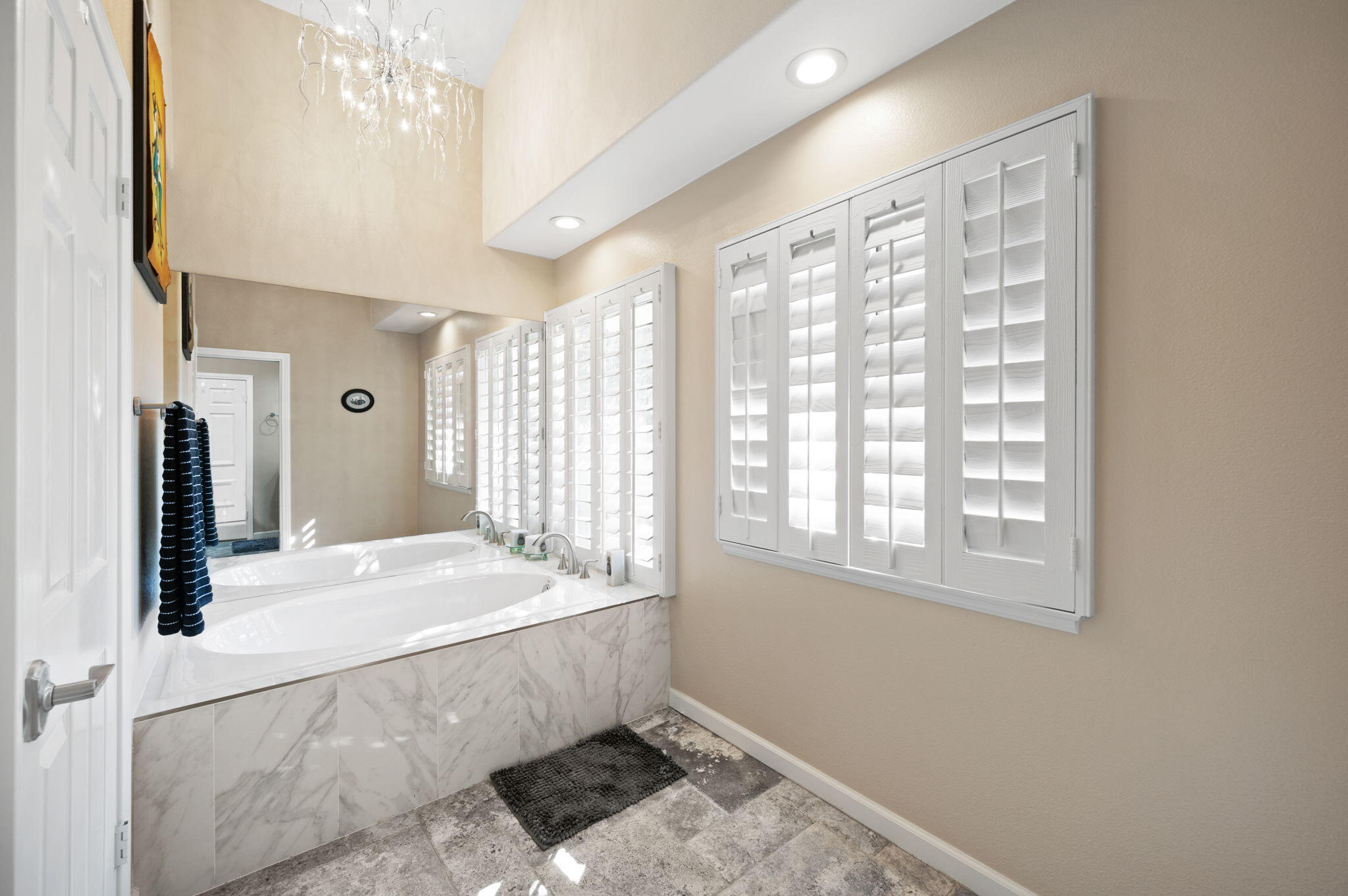 36745 Palmdale Road Rancho Mirage, CA 92270 - Photo 23 of 43 46-web-or-mls-DSC_9011