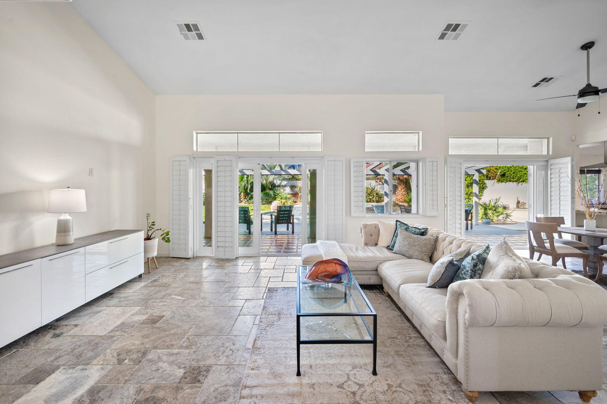 36745 Palmdale Road Rancho Mirage, CA 92270 - Photo 4 of 43 10-web-or-mls-DSC_9029