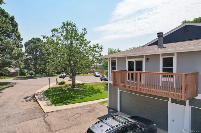 a view of a back yard of the house