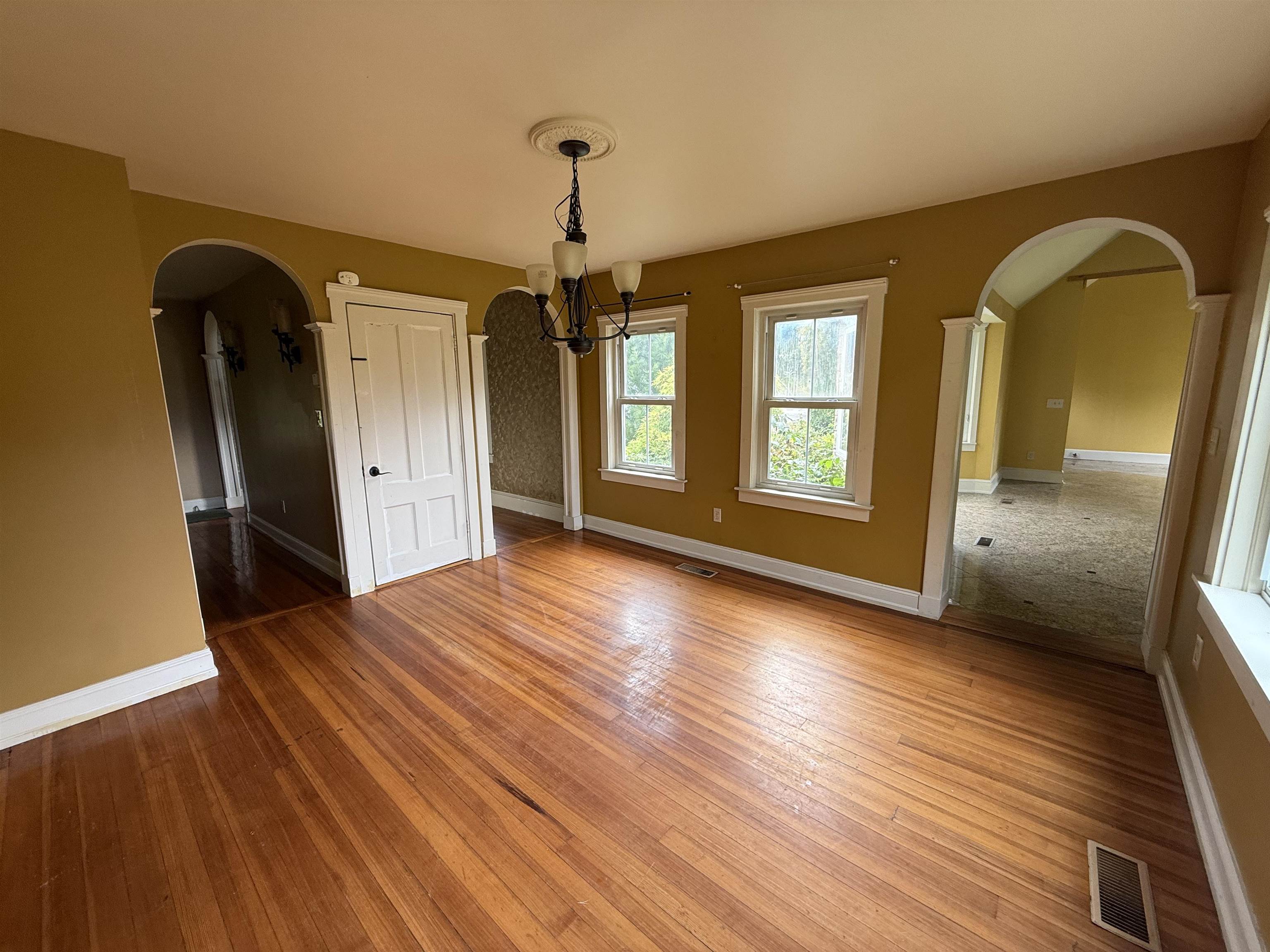 206 Chester Road Auburn, NH 03032 - Photo 7 of 27 Gallery Image 7