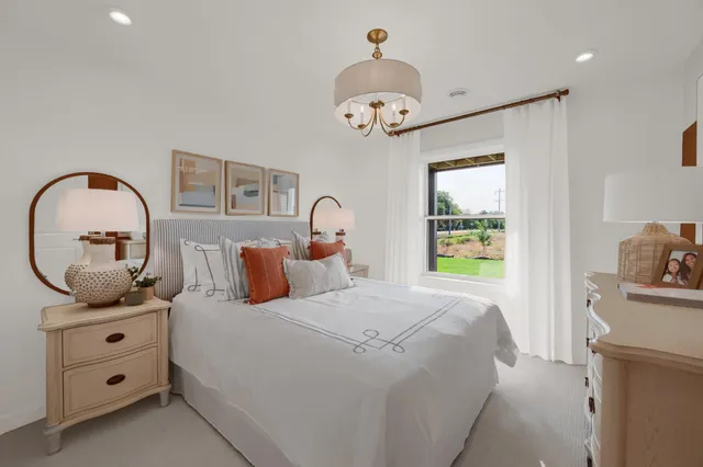 $909,007 | 8013 Glenwood Drive, Circle Pines, MN 55014