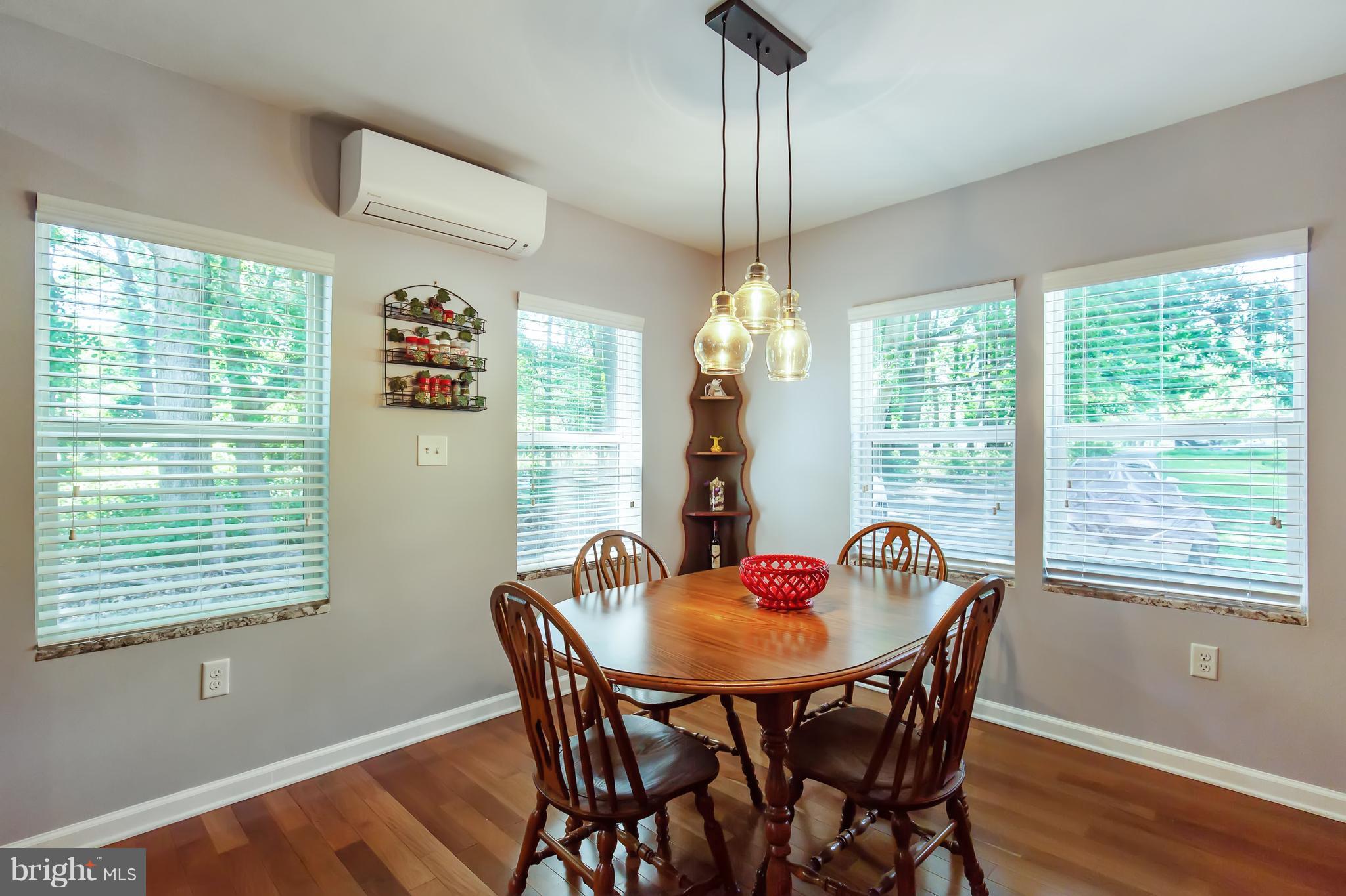 14543 Good Hope Road Silver Spring, MD 20905 - Photo 8 of 27 Dining Room