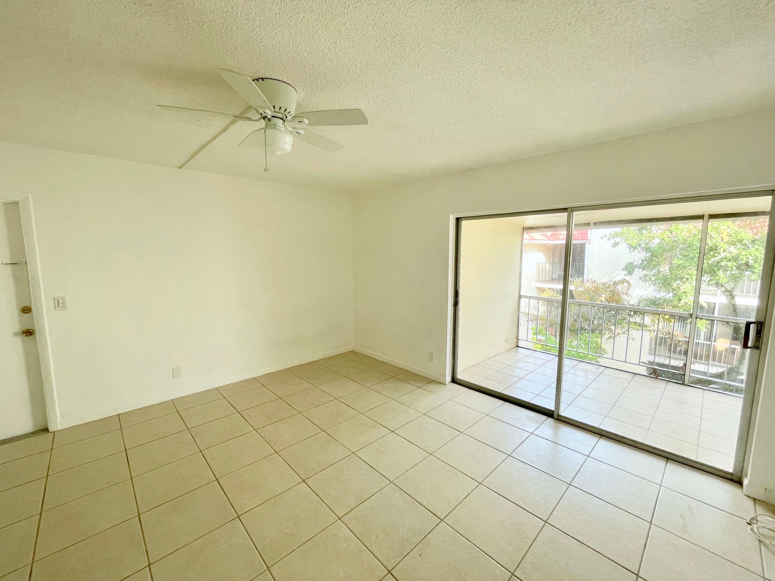 634 Northwest 13th Street, Unit 35 Boca Raton, FL 33486 - Photo 3 of 11 Oaks of Boca 634 #35 - 9