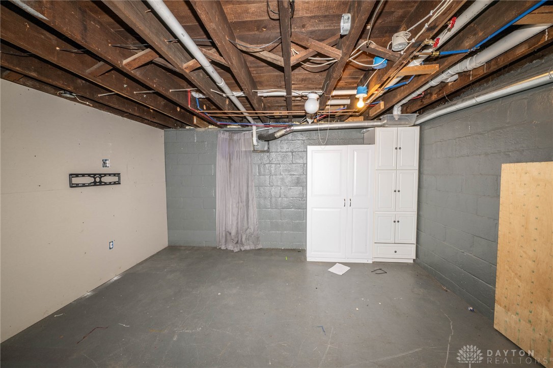 190 Swailes Road Troy, OH 45373 - Photo 40 of 82 This spacious unfinished basement offers endless possibilities for customization and future expansion.