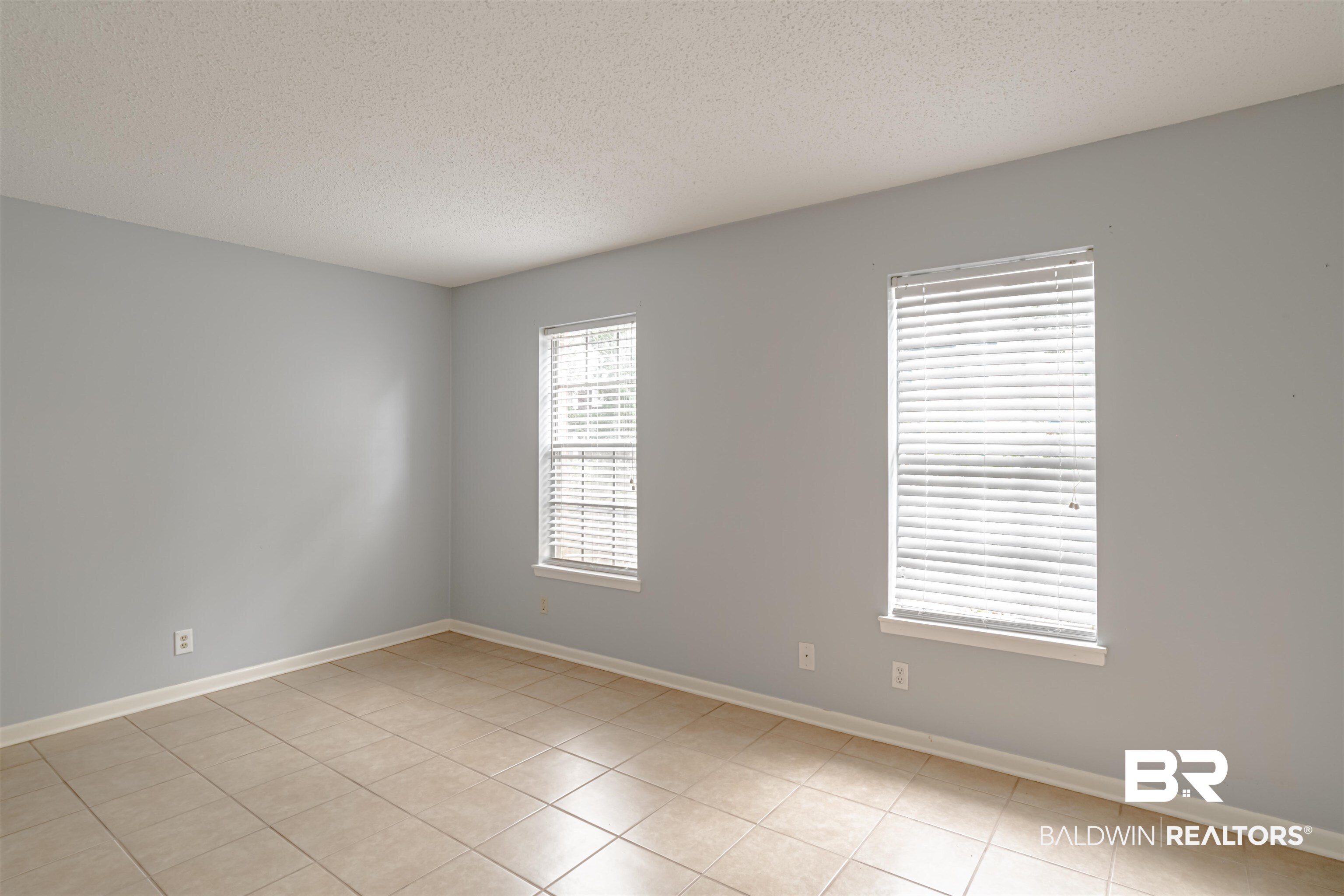 4017 Cottage Hill Road, Unit 30 Mobile, AL 36609 - Photo 5 of 27