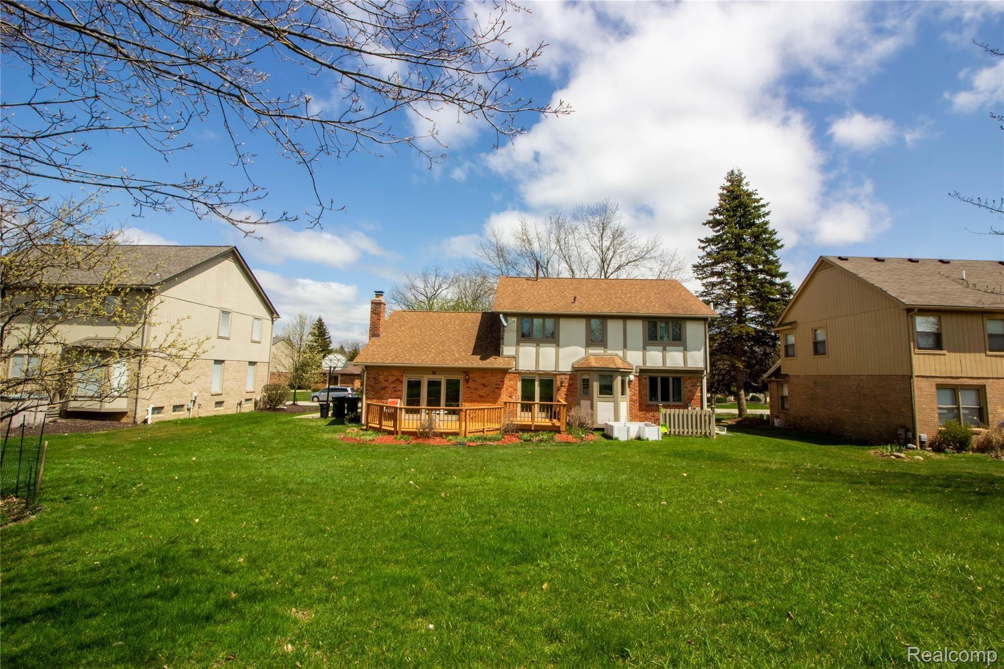 1668 Snowden Circle Rochester, MI 48306 - Photo 28 of 29 _MG_2395-HDR.jpg
