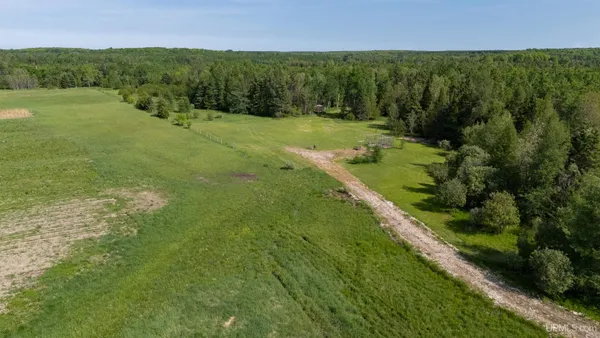 $100,000 | 6312 Highway 77, Germfask, MI 49836