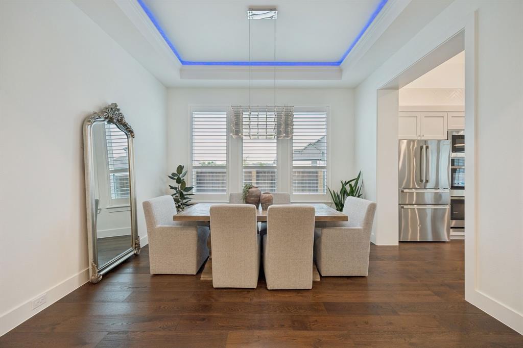 7024 Prairie Ridge Road Argyle, TX 76226 - Photo 10 of 40 Customizable LED Lighting Sets the Perfect Tone for Dining and Entertaining