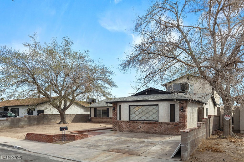 4155 Comb Circle Las Vegas, NV 89104 - Photo 4 of 46