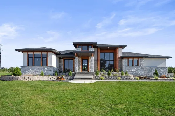 $1,250,000 | 583 Comanche Ridge, Round Mountain, TX 78663