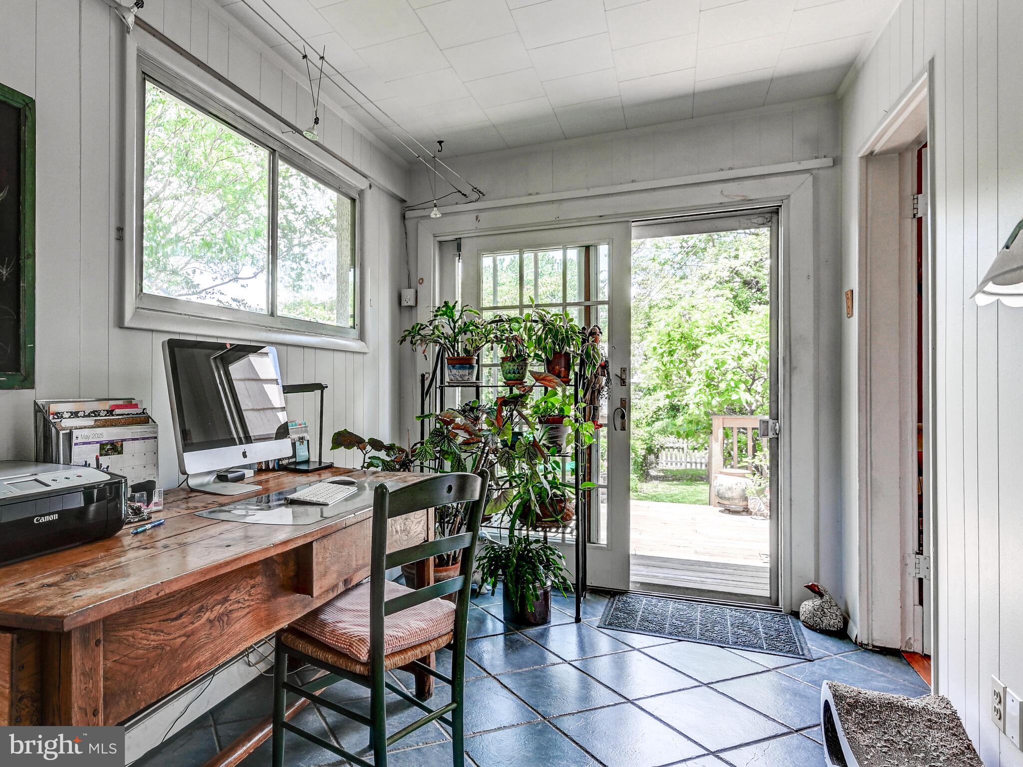 326 St Dunstans Road Baltimore, MD 21212 - Photo 13 of 43