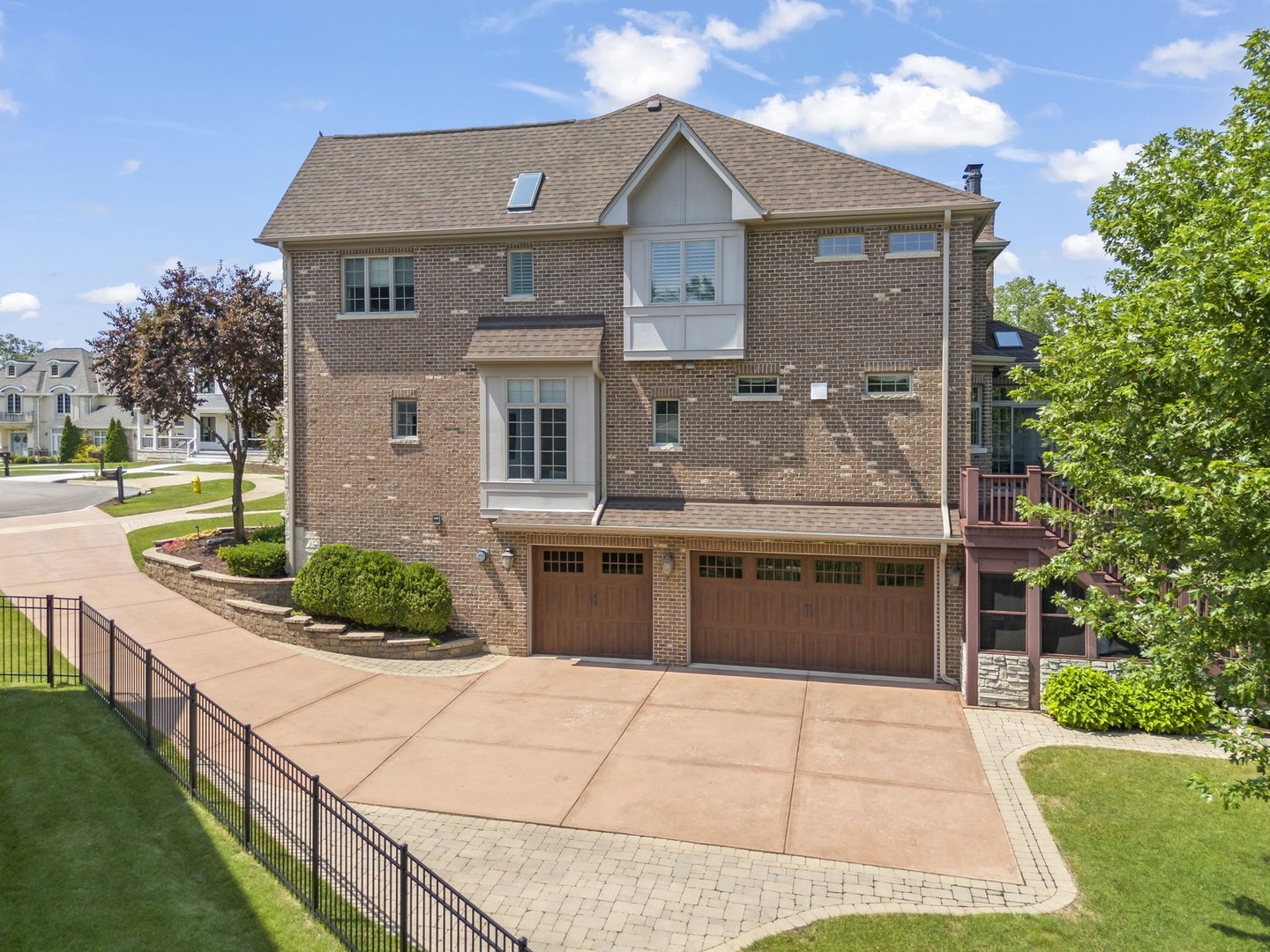 1227 Arnold Court Downers Grove, IL 60516 - Photo 4 of 72 a front view of a house with a yard