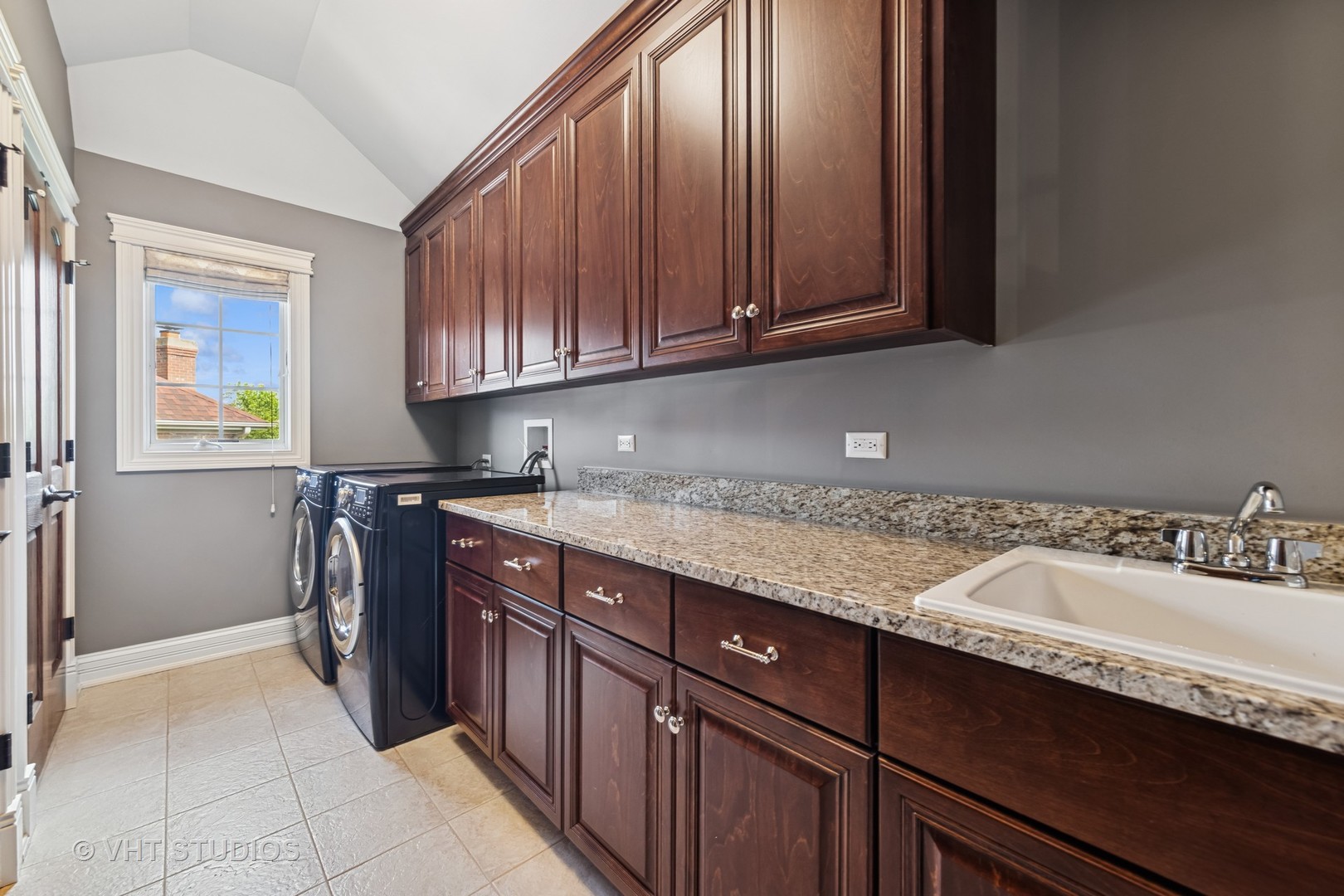 1227 Arnold Court Downers Grove, IL 60516 - Photo 55 of 72 a kitchen with a sink and cabinets