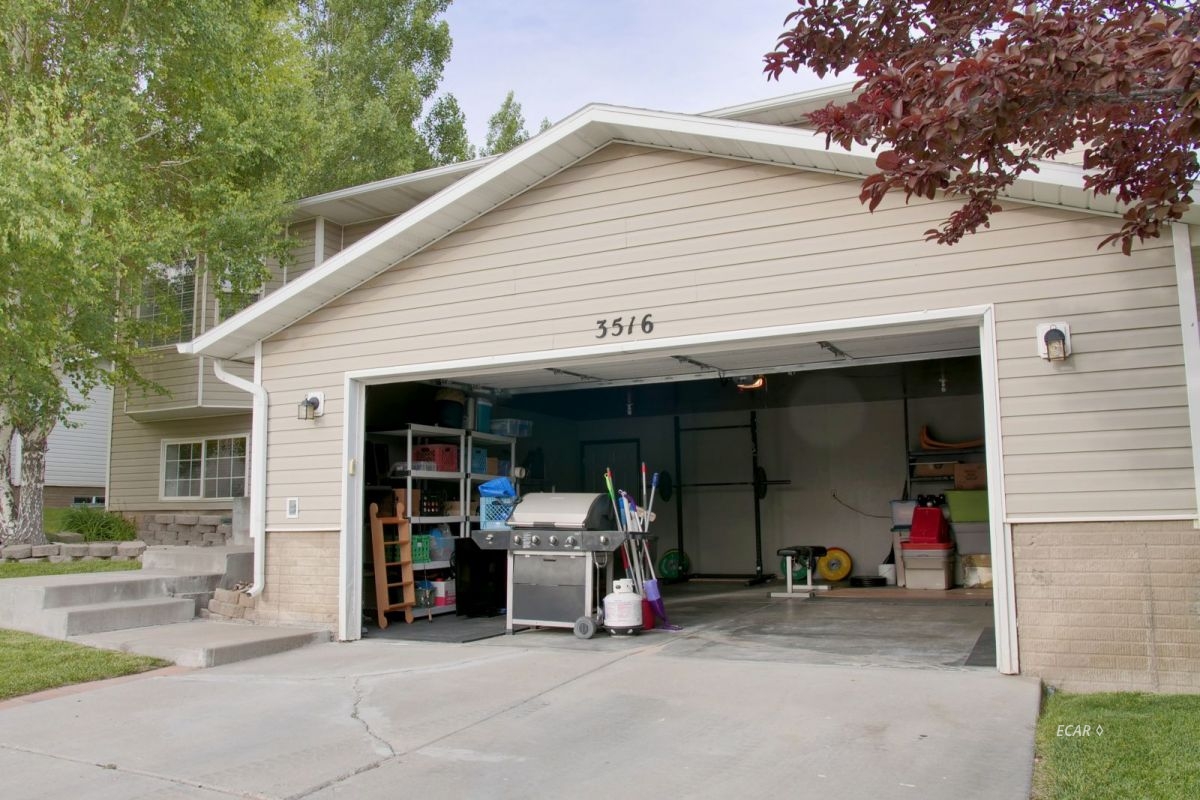 3516 Ridgecrest Drive Elko, NV 89801 - Photo 3 of 27 Gallery Image 3