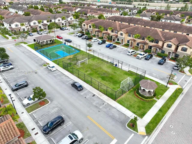 $460,000 | 3304 West 92nd Place, Hialeah, FL 33018