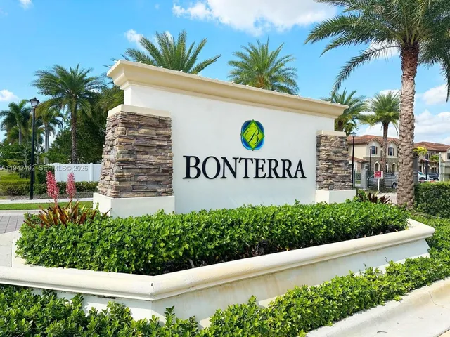 $460,000 | 3304 West 92nd Place, Hialeah, FL 33018