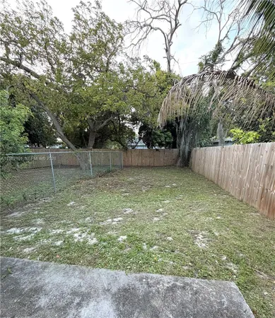 $2,450 | 775 Northwest 96th Street, Unit B, Miami, FL 33150