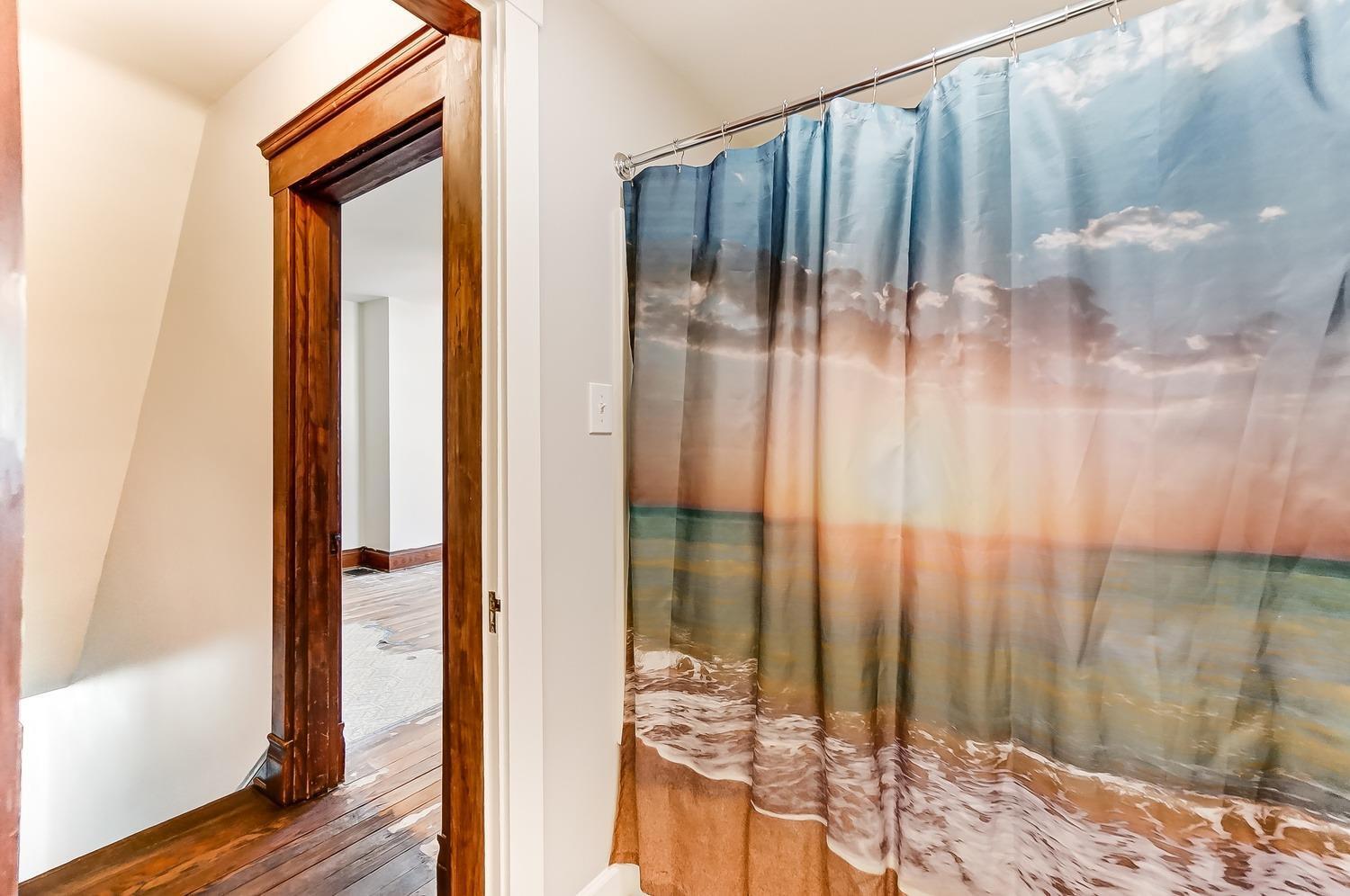 1501 Compton Road Cincinnati, OH 45231 - Photo 31 of 38 Gallery Image 31