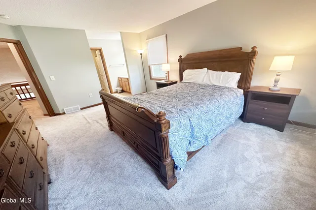 $2,750 | 210 Walnut Lane, Guilderland, NY 12159