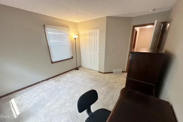 $2,750 | 210 Walnut Lane, Guilderland, NY 12159