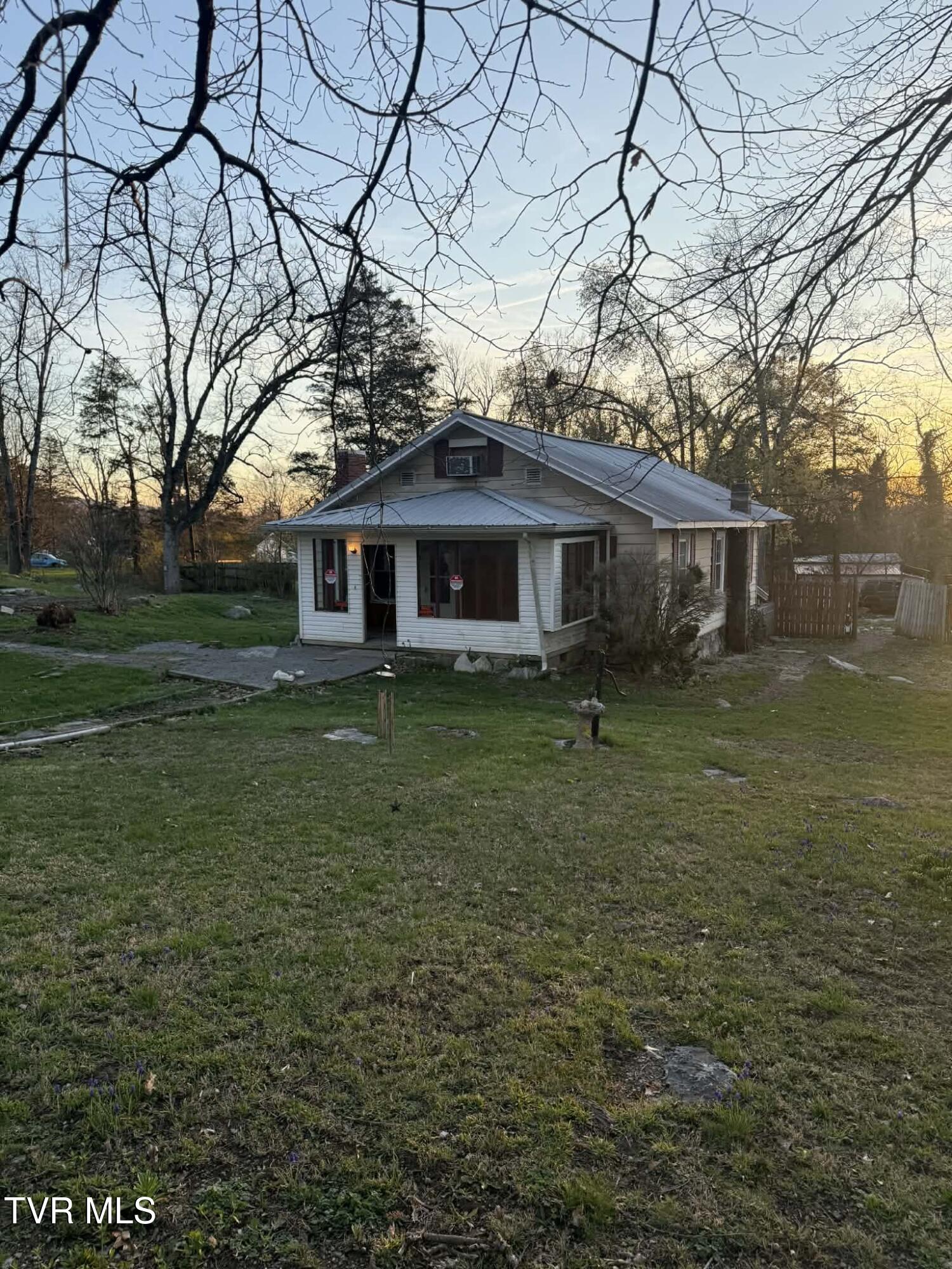 805 Elk Knob Road Pennington Gap, VA 24277 - Photo 4 of 36 2gh154h1