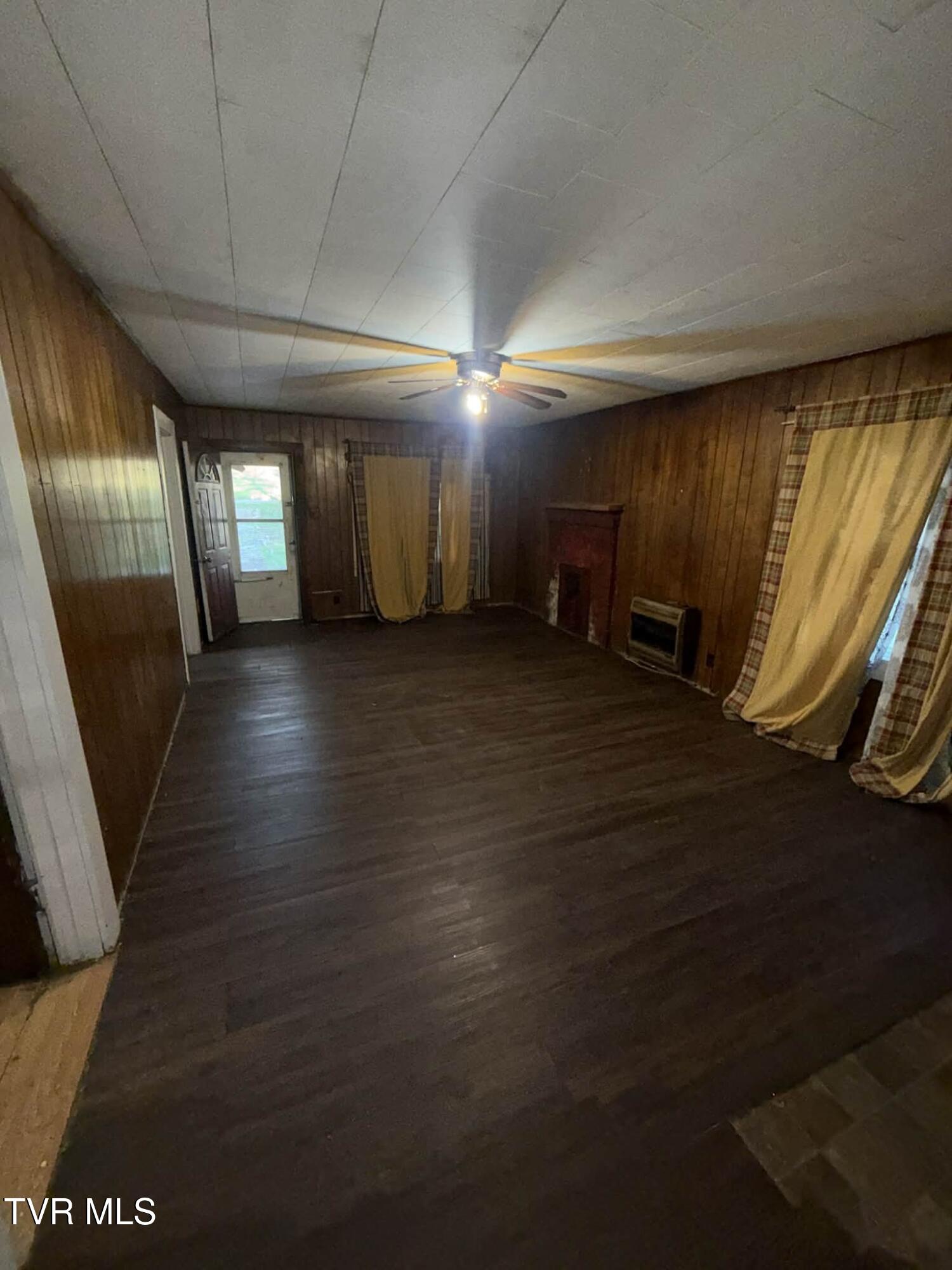 805 Elk Knob Road Pennington Gap, VA 24277 - Photo 10 of 36 fghdjhgj14