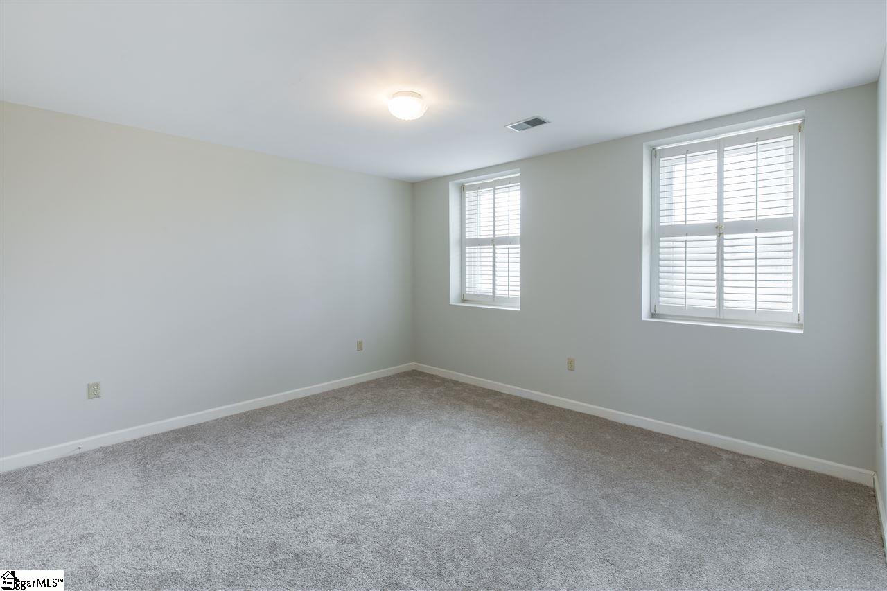 211 Burning Bush Road Mauldin, SC 29662 - Photo 16 of 31 Gallery Image 16