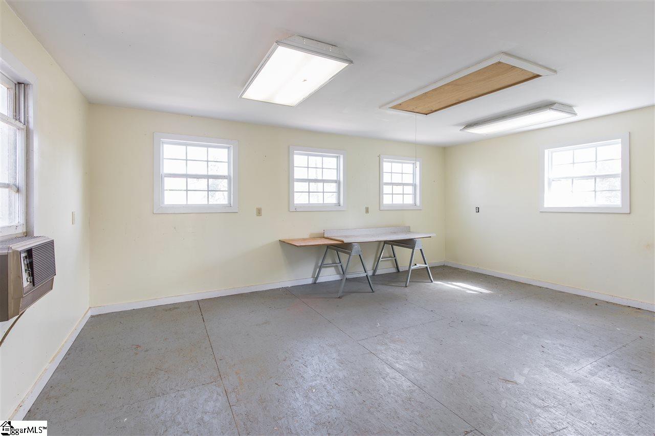 211 Burning Bush Road Mauldin, SC 29662 - Photo 26 of 31 Gallery Image 26