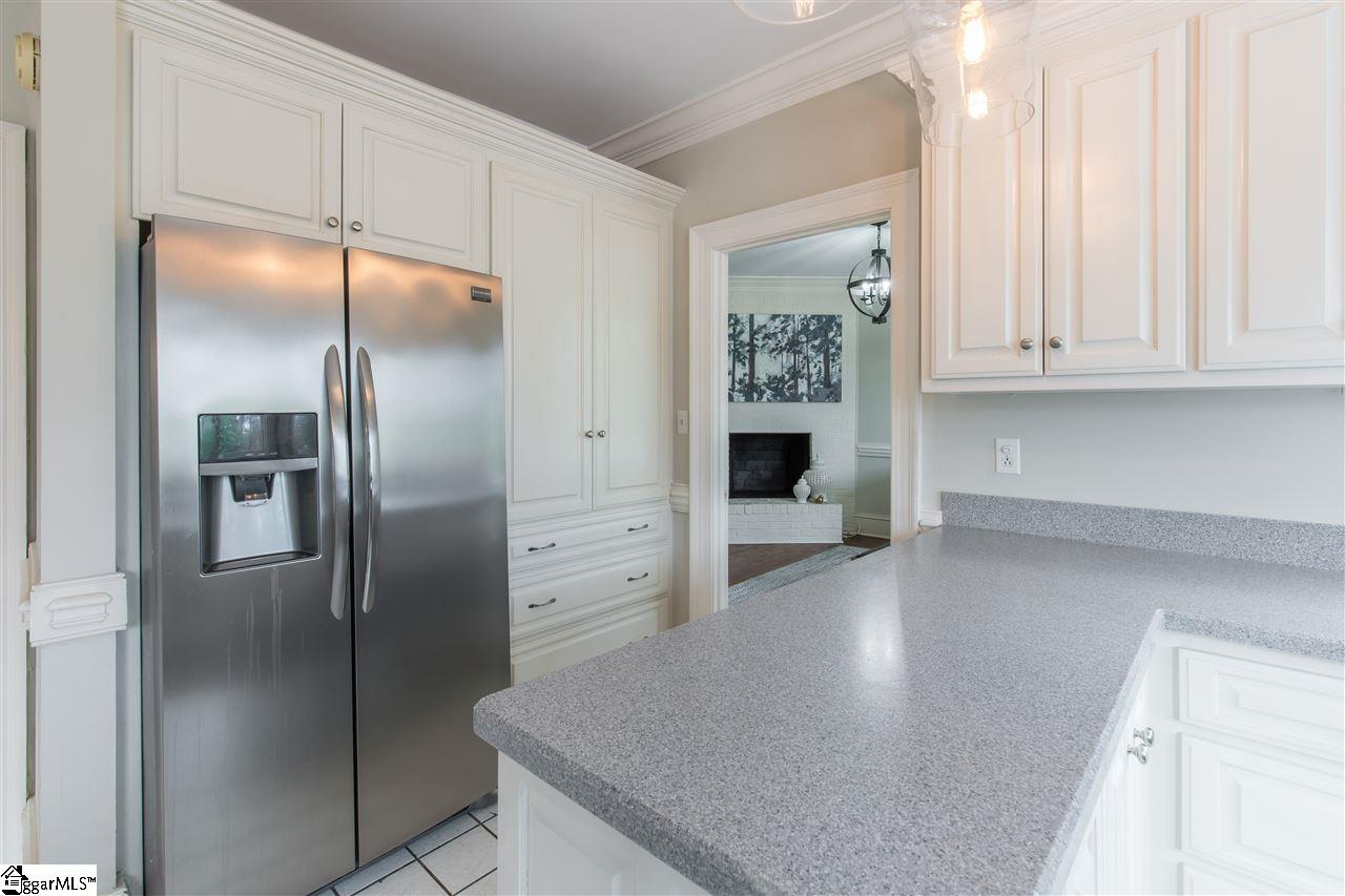 211 Burning Bush Road Mauldin, SC 29662 - Photo 6 of 31 Gallery Image 6