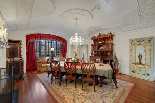 $1,295,000 | 1001 North State Street, Monticello, IL 61856