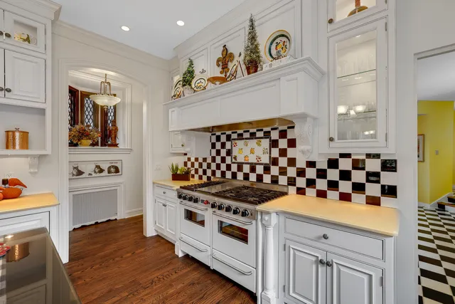 $1,295,000 | 1001 North State Street, Monticello, IL 61856