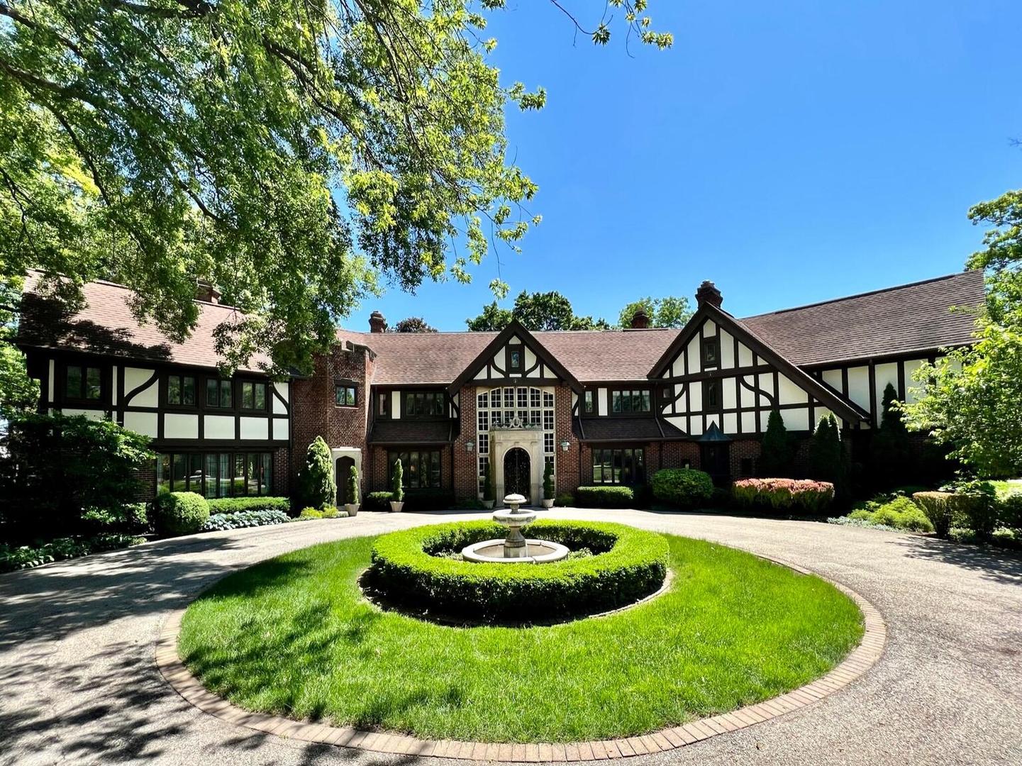 1001 North State Street Monticello, IL 61856 - Photo 5 of 112