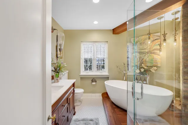 $1,295,000 | 1001 North State Street, Monticello, IL 61856