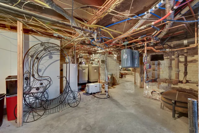 $1,295,000 | 1001 North State Street, Monticello, IL 61856