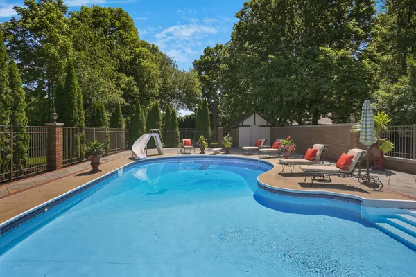 $1,295,000 | 1001 North State Street, Monticello, IL 61856