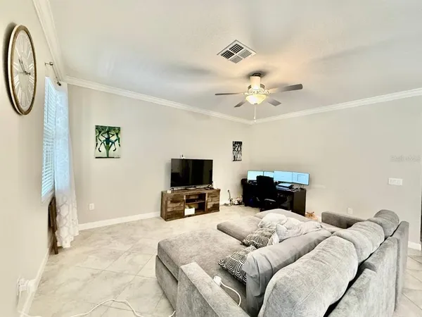 $2,200 | 10143 Count Fleet Drive, Ruskin, FL 33573