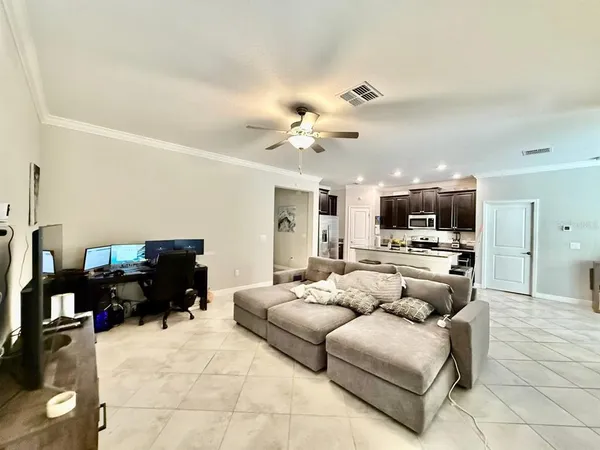 $2,200 | 10143 Count Fleet Drive, Ruskin, FL 33573