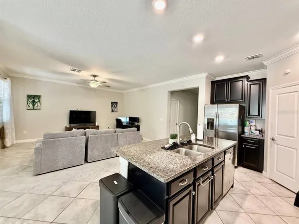 $2,200 | 10143 Count Fleet Drive, Ruskin, FL 33573