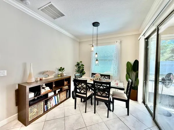 $2,200 | 10143 Count Fleet Drive, Ruskin, FL 33573