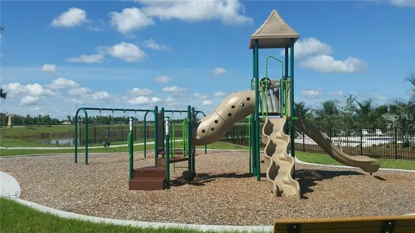 $2,200 | 10143 Count Fleet Drive, Ruskin, FL 33573