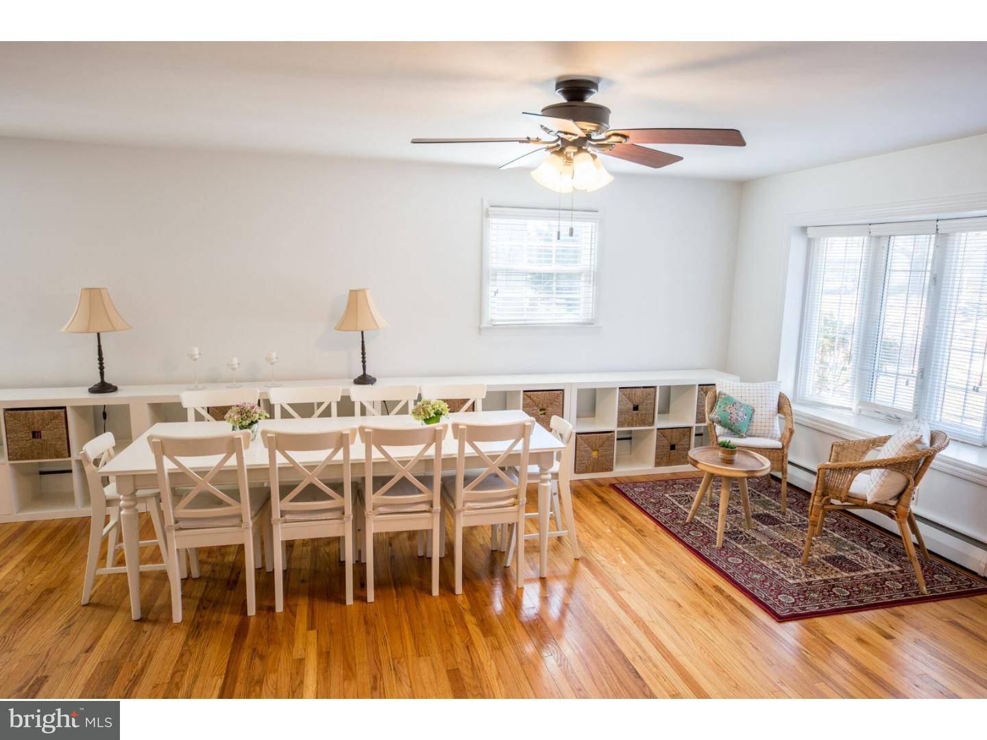 135 Dale Road Willow Grove, PA 19090 - Photo 3 of 23 Living Room
